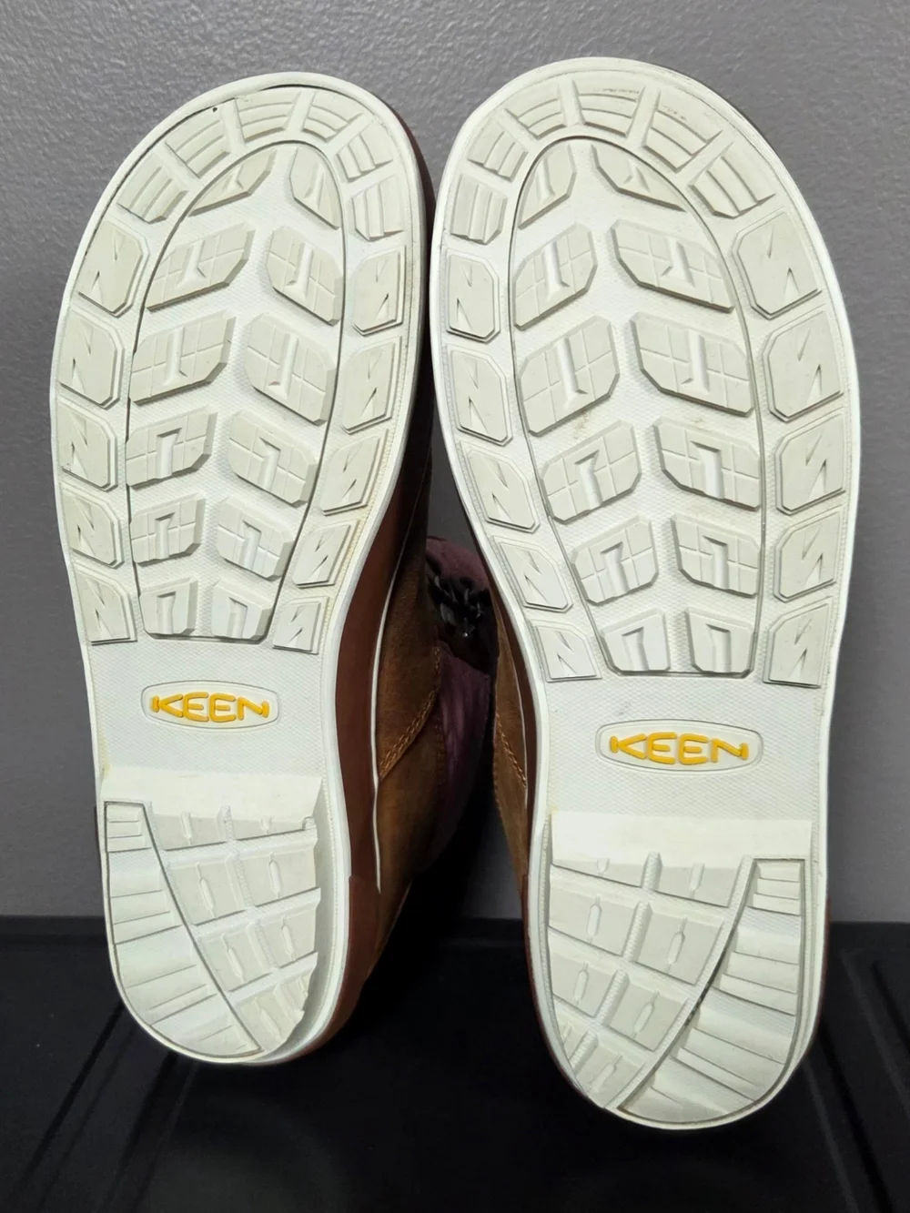 KEEN Elsa Leather Duck Boots Blush Pink Brown Waterproof Ankle Quilted Women's 9